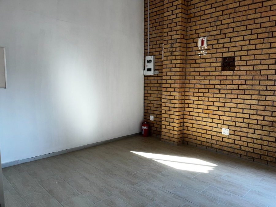 To Let commercial Property for Rent in Meerhof North West